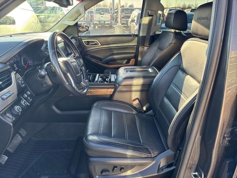 Used 2020 GMC Yukon XL Denali w/ Open Road Package image 9