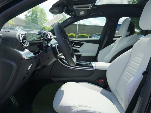 Used 2026 Mercedes-Benz GLC 300 4MATIC image 18
