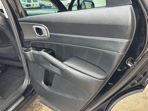 Used 2021 Kia Sorento SX image 13