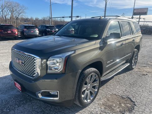 Used 2017 GMC Yukon Denali w/ Open Road Package image 7