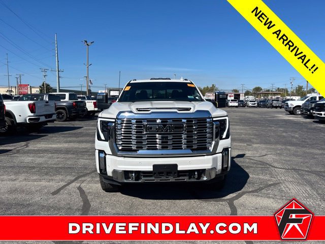 Used 2025 GMC Sierra 2500 Denali w/ Denali Reserve Package AWD/4WD image 2