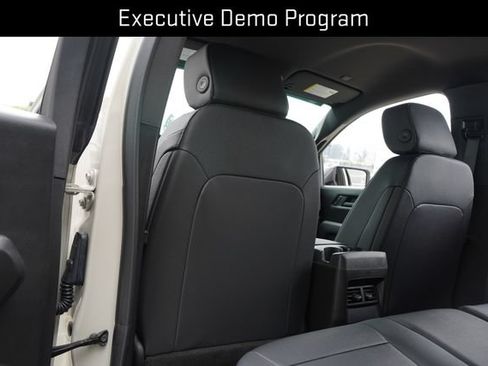 Used 2026 Chevrolet Colorado Trail Boss AWD/4WD image 35