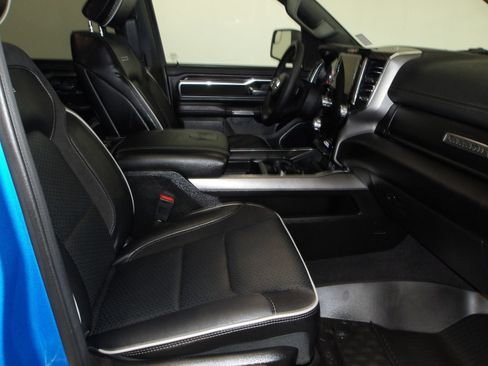 Used 2025 RAM 1500 Laramie AWD/4WD image 14