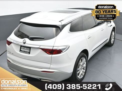 Used 2023 Buick Enclave Essence w/ Experience Buick Package FWD image 21