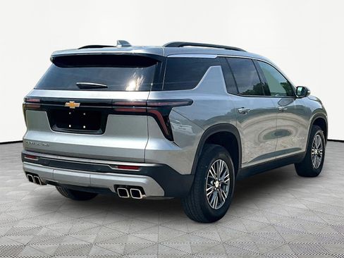 Used 2026 Chevrolet Traverse LT AWD/4WD image 15