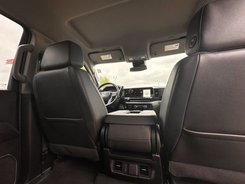 Used 2025 GMC Sierra 1500 SLT image 42
