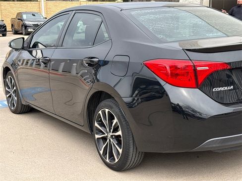 Used 2018 Toyota Corolla SE image 8
