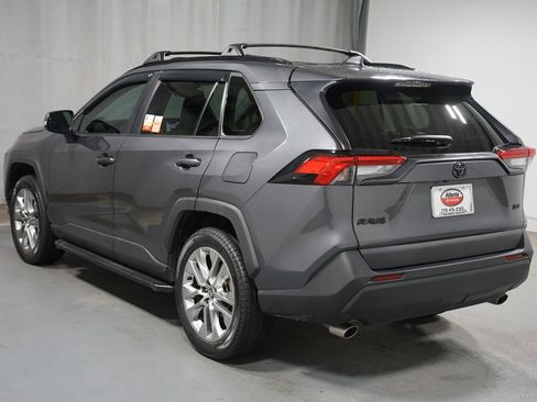 Certified 2022 Toyota RAV4 XLE Premium FWD image 6