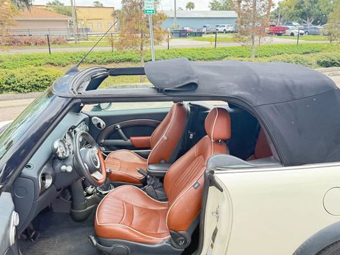 Used 2007 MINI Cooper Convertible FWD image 12