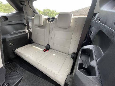 Used 2021 Volkswagen Tiguan SE R-Line FWD image 39