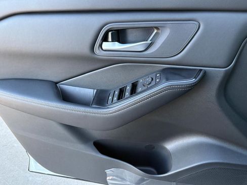 New 2026 Nissan Rogue SV FWD image 15