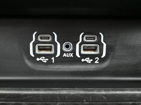 Used 2024 RAM 1500 Laramie image 32