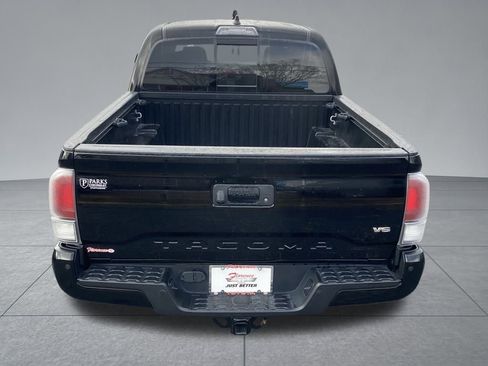 Used 2023 Toyota Tacoma TRD Sport image 12