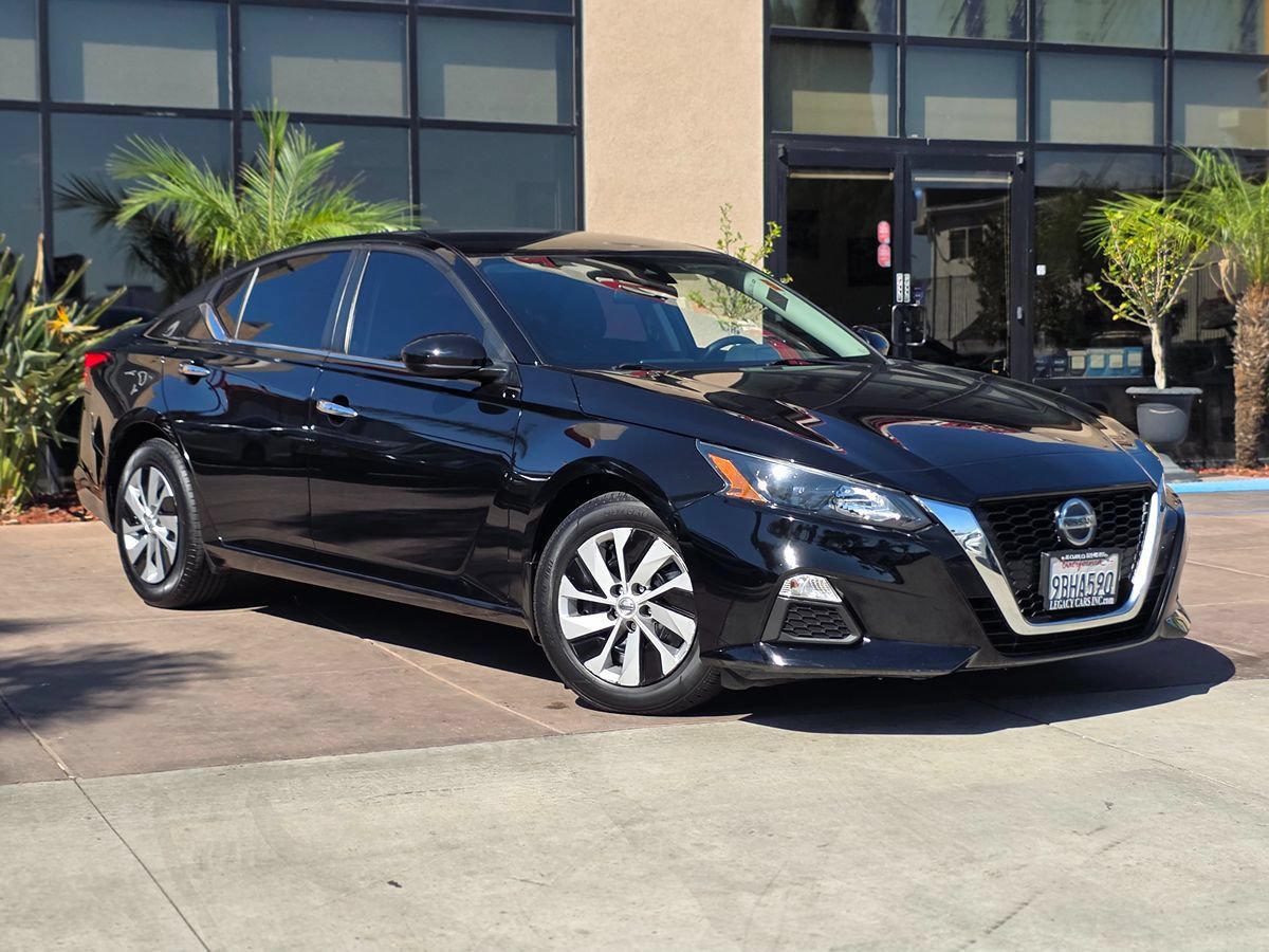 Used 2022 Nissan Altima 2.5 S FWD image 3