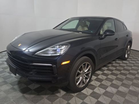Used 2020 Porsche Cayenne image 1