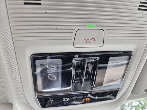 Used 2026 Volkswagen Atlas SE FWD image 35