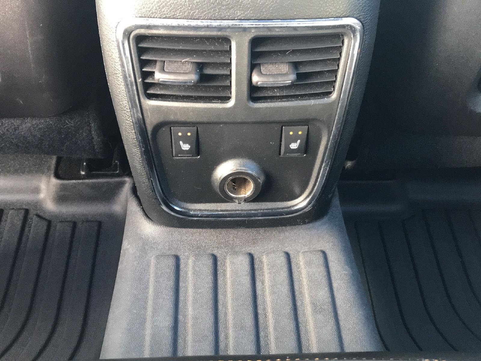 Used 2014 Dodge Charger SXT RWD image 14