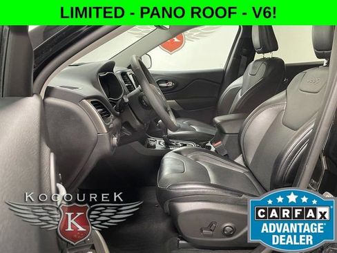 Used 2022 Jeep Cherokee Limited w/ Mopar Interior Package AWD/4WD image 11