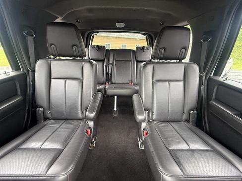 Used 2013 Ford Expedition Limited AWD/4WD image 30