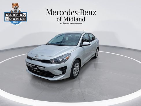 Used 2021 Kia Rio S FWD image 4