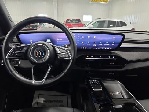 Used 2026 Buick Enclave Preferred AWD/4WD image 10