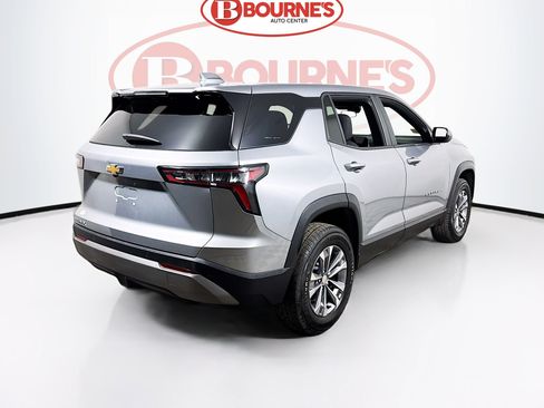Used 2025 Chevrolet Equinox LT FWD image 10