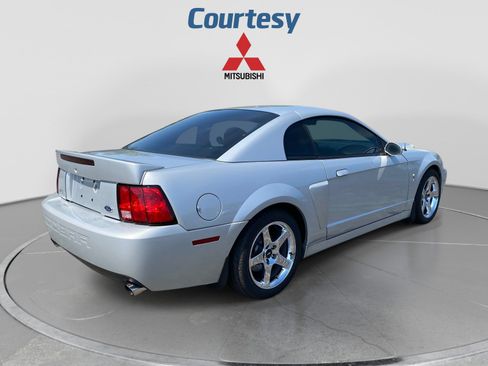 Used 2004 Ford Mustang Cobra RWD image 7