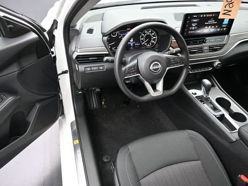 New 2026 Nissan Altima 2.5 SV w/ SV Special Edition Package FWD image 15
