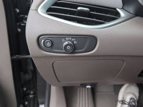 Used 2022 Chevrolet Malibu LS image 20