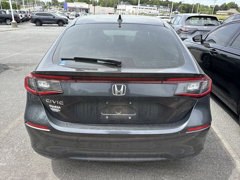 Used 2024 Honda Civic EX-L image 9