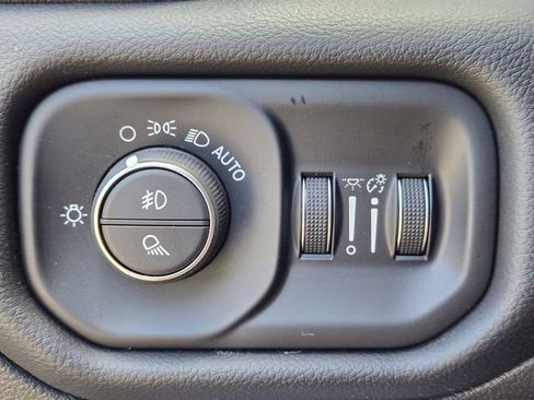 Used 2025 RAM 1500 Big Horn RWD image 21