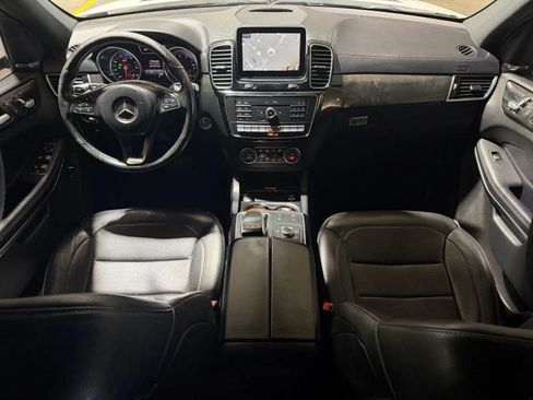 Used 2017 Mercedes-Benz GLS 550 4MATIC image 8