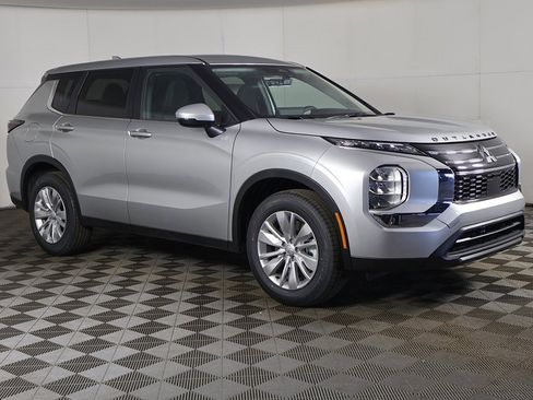 New 2026 Mitsubishi Outlander ES image 45