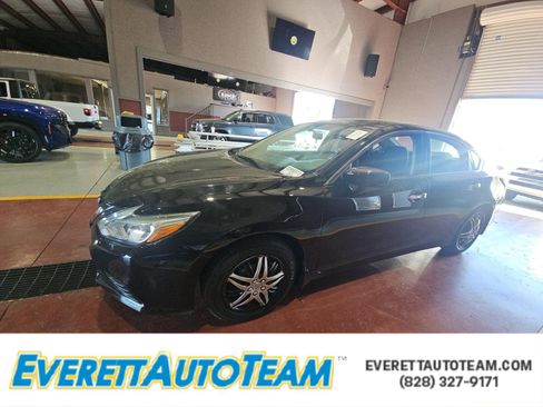 Used 2016 Nissan Altima 2.5 S w/ Power Driver Seat Package image 1