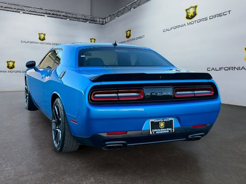 Used 2016 Dodge Challenger R/T Plus image 7