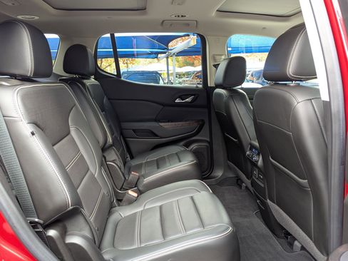 Used 2021 GMC Acadia Denali w/ Denali Technology Package image 26