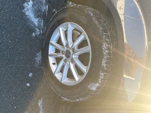 Used 2015 Dodge Grand Caravan SXT image 20