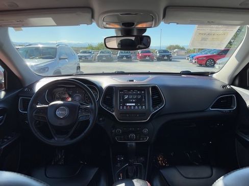 Used 2021 Jeep Cherokee Trailhawk image 20