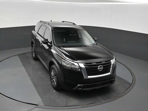 Used 2025 Nissan Pathfinder SV AWD/4WD image 11