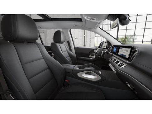 New 2026 Mercedes-Benz GLS 450 4MATIC image 4