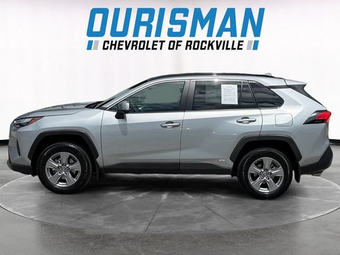Used 2024 Toyota RAV4 XLE AWD/4WD image 3
