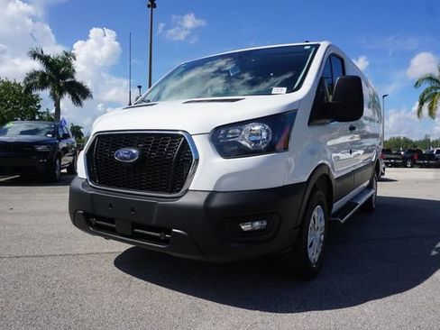 Used 2025 Ford Transit 250 Low Roof w/ Exterior Upgrade Package RWD image 23