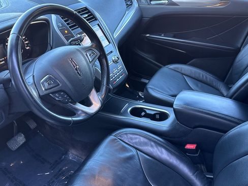 Used 2017 Lincoln MKC Select w/ Select Plus Package image 10