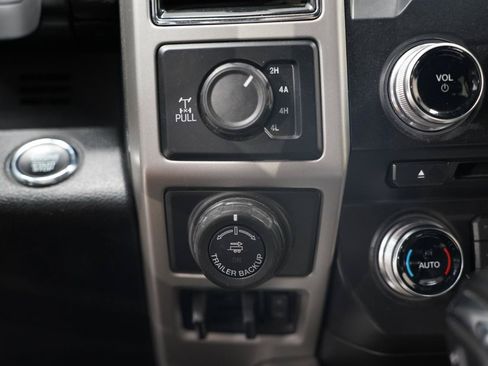Used 2018 Ford F150 Lariat w/ Equipment Group 502A Luxury AWD/4WD image 22