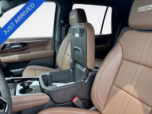 New 2026 Chevrolet Tahoe High Country AWD/4WD image 21