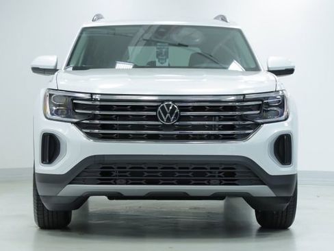New 2026 Volkswagen Atlas SE FWD image 2