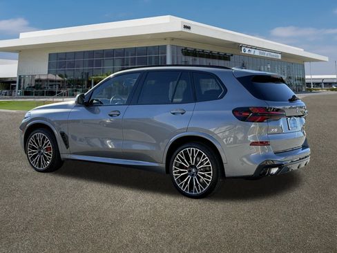 New 2026 BMW X5 sDrive40i image 7