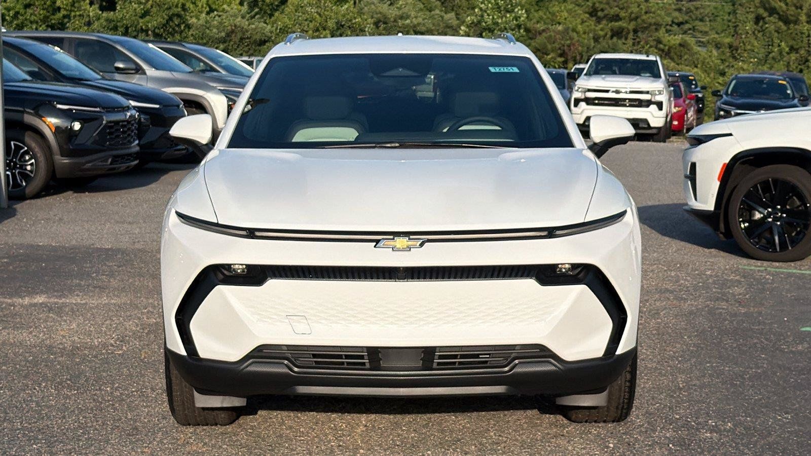 New 2026 Chevrolet Equinox EV LT FWD image 2