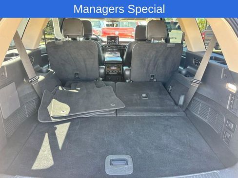 Used 2023 Lincoln Aviator Reserve AWD/4WD image 9