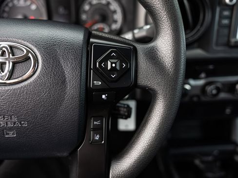 Used 2018 Toyota Tacoma SR w/ SR Convenience Package AWD/4WD image 14